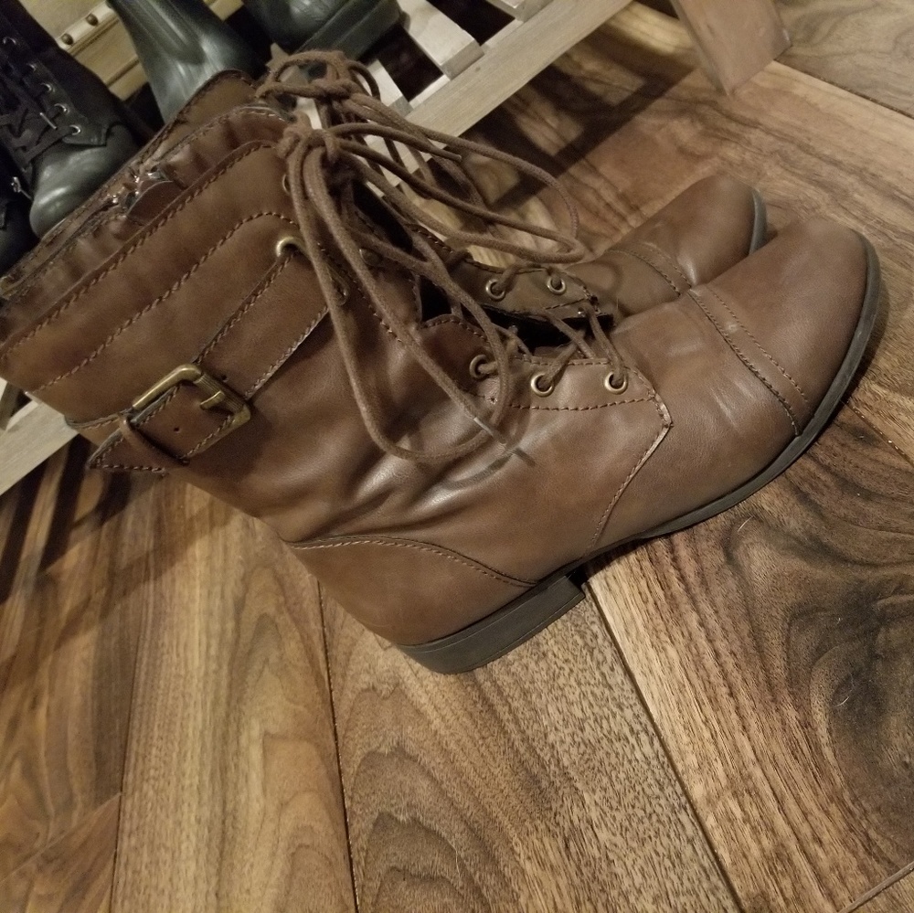 Brown ankle boot